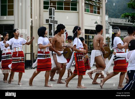 bontoc tribe costume|Uncovering the Unusual Traditions of the Bontoc Tribe in the .